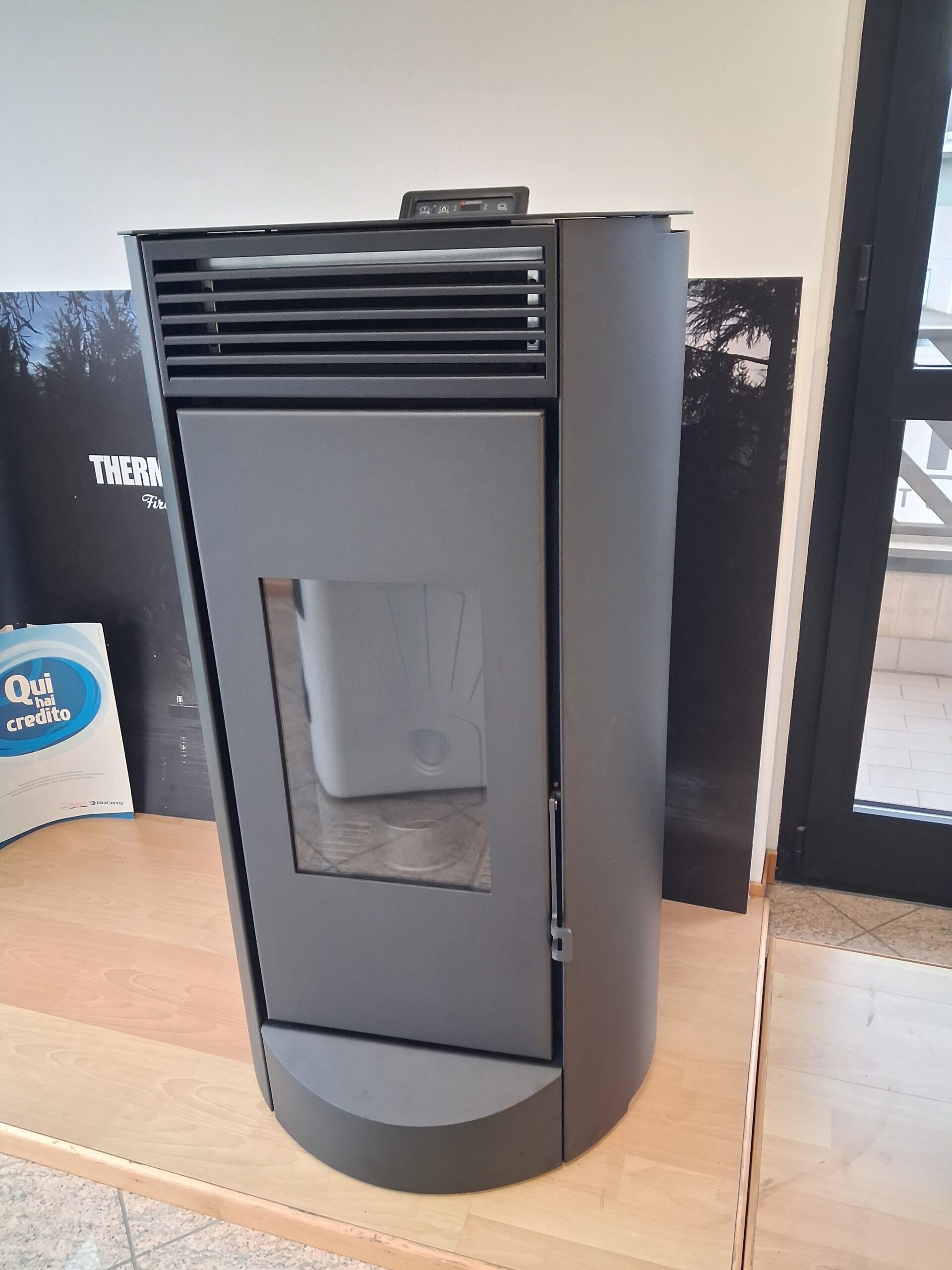 STUFA A PELLET LANDA EP NERA 5 stelle